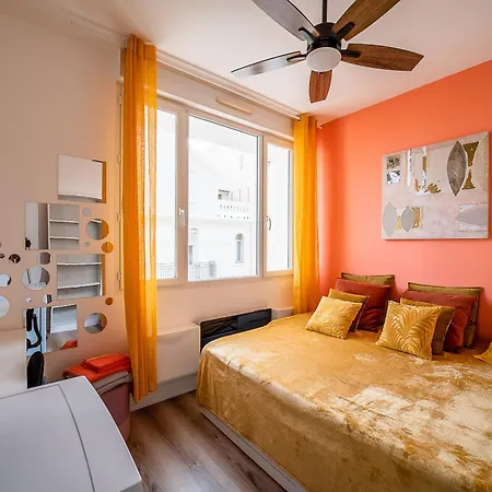 아파트 Le Cosy Perpignan Centre, Fully Air Conditioned Apartment , 2 Rooms, 2 Bathrooms, Free Wifi, Free Parking, Lift, Central *