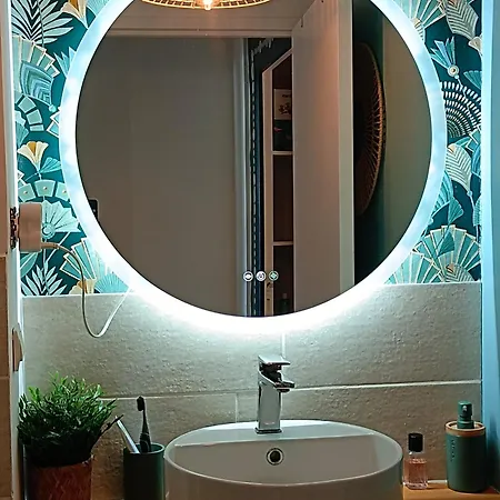 Le Cosy Perpignan Centre, Fully Air Conditioned Apartment , 2 Rooms, 2 Bathrooms, Free Wifi, Free Parking, Lift, Central *
