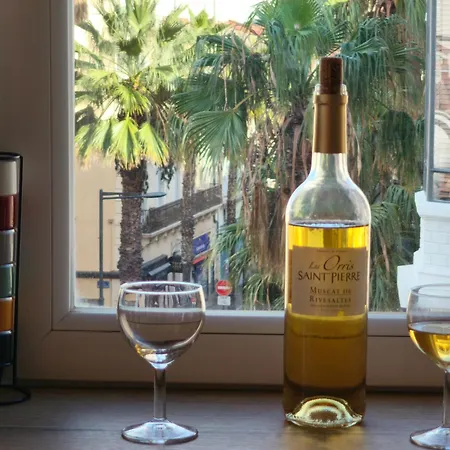 Le Cosy Centre, 2 Rooms, 2 Bathrooms, Free Wifi, Free Parking, Lift, Central, Renovated, Spacious Apartman *