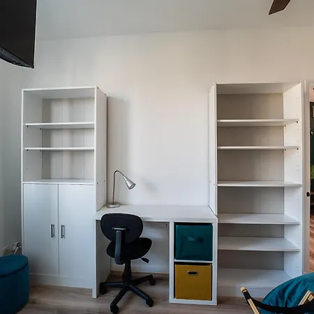 Le Cosy Centre, 2 Rooms, 2 Bathrooms, Free Wifi, Free Parking, Lift, Central, Renovated, Spacious * Perpignan