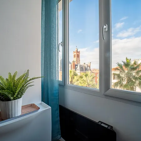 Le Cosy Perpignan Centre, Fully Air Conditioned Apartment , 2 Rooms, 2 Bathrooms, Free Wifi, Free Parking, Lift, Central 페르피냥