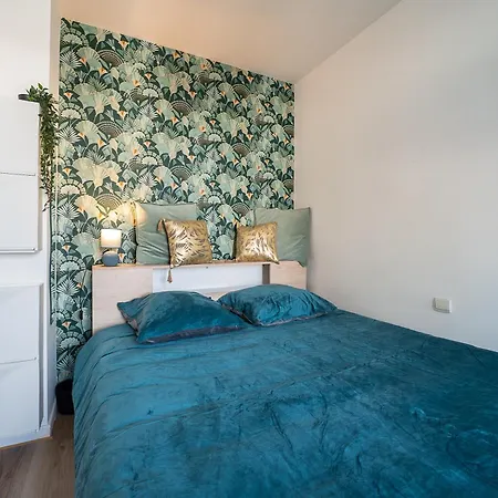 Le Cosy Perpignan Centre, Fully Air Conditioned Apartment , 2 Rooms, 2 Bathrooms, Free Wifi, Free Parking, Lift, Central 아파트 *